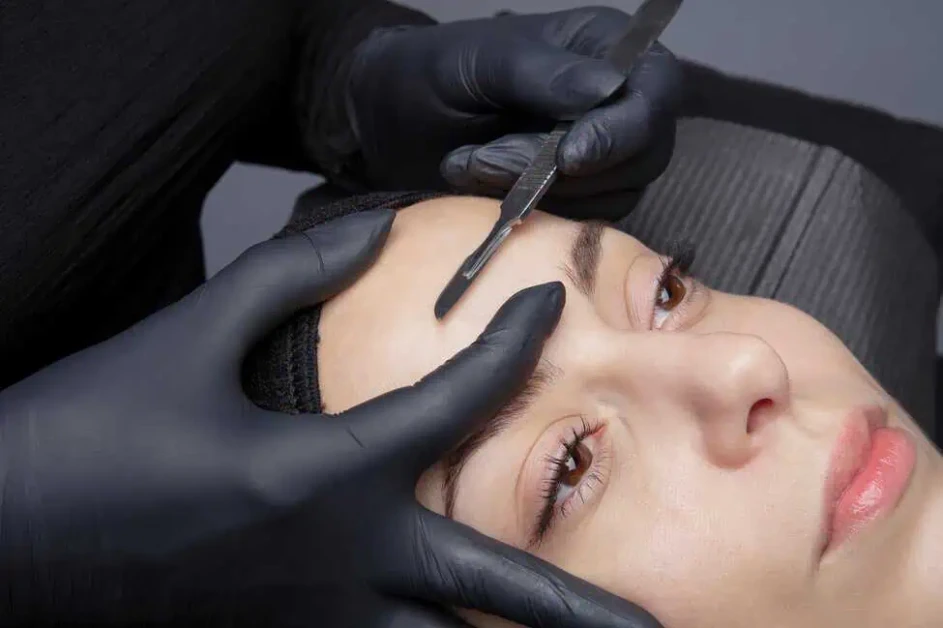 The Science Behind Dermaplaning: How It Works 2 The Science Behind Dermaplaning: How It Works